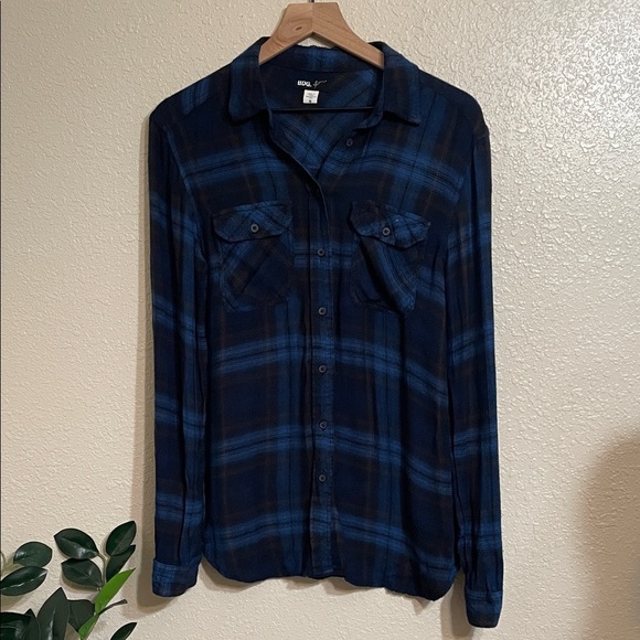 BDG long sleeve flannel - Picture 3 of 10